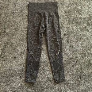 Victoria’s Secret pink grey leggings size XS